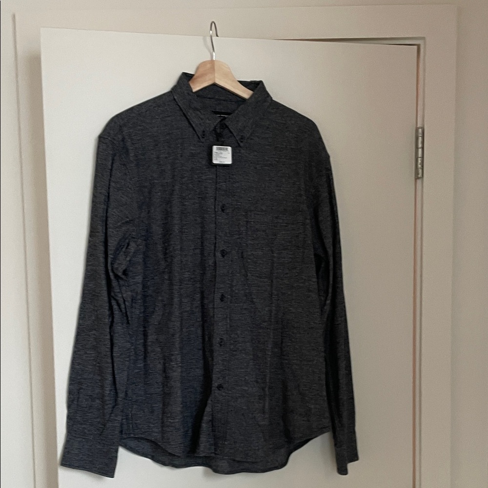 NWT Club Monaco Black Cotton Button Down